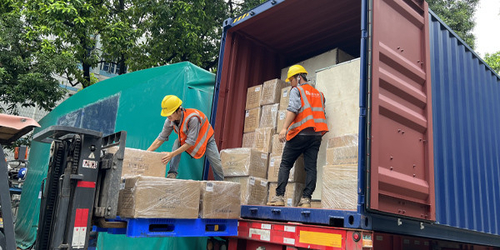 Het laatste nieuws van het bedrijf over Volledige Reeks van ipx1-8 Waterdicht Testmateriaal die aan de V.A.E verschepen